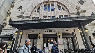 [悲報] 大阪ミナミの劇場文化がインバウンド激増で崩壊